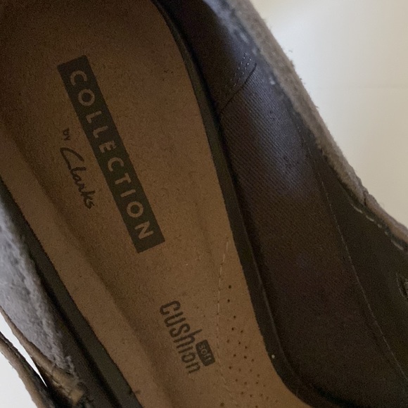 Clarks Suede and Leather Gray Heels, Size 8.5, 2.5” Heels - Picture 5 of 6